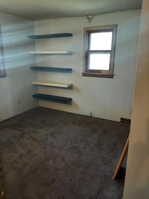 5 E Lions St, Newark, IL 60541 photo 9