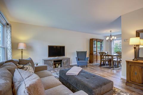 62 Foxcroft Rd, Naperville, IL 60565 photo 7