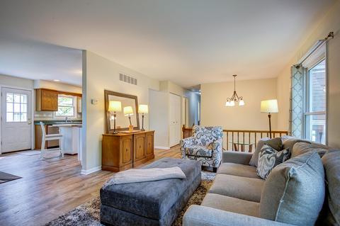 62 Foxcroft Rd, Naperville, IL 60565 photo 6