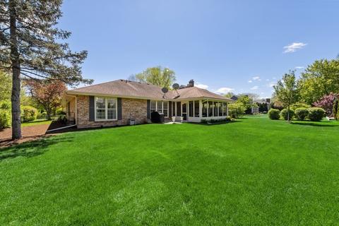 937 Buckingham Dr, Wheaton, IL 60189 photo 17