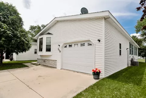 310 Elder Ln, Belvidere, IL 61008 photo 2