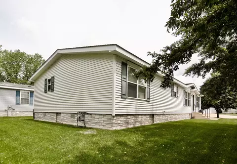 310 Elder Ln, Belvidere, IL 61008 photo 4