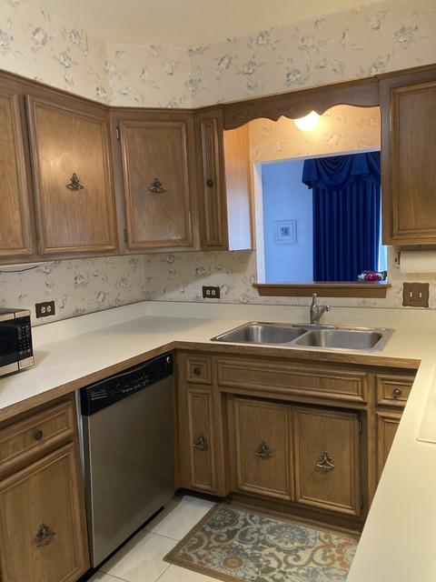 716 N 10th Ave, Addison, IL 60101 photo 8