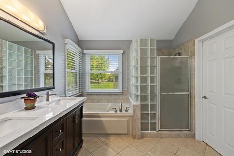 7 White Chapel Ct, Algonquin, IL 60102 photo 13