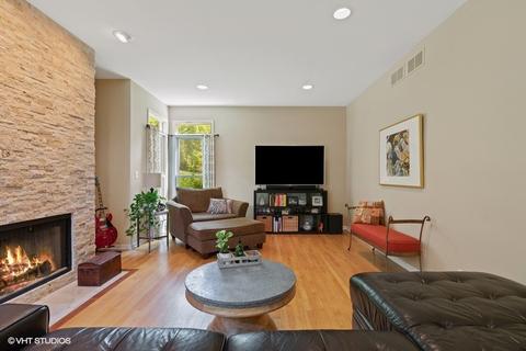 7 White Chapel Ct, Algonquin, IL 60102 photo 4
