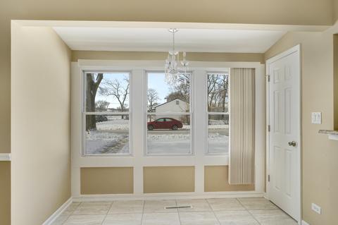 16817 Artesian Ave, Hazel Crest, IL 60429 photo 5