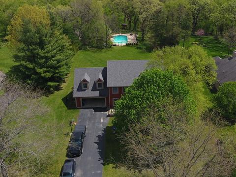 8902 Hidden Trl, Spring Grove, IL 60081 photo 2