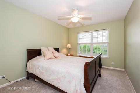 421 Mooresfield St, Elgin, IL 60124 photo 12