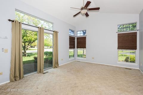 331 Ashford Cir #4, Bartlett, IL 60103 photo 9