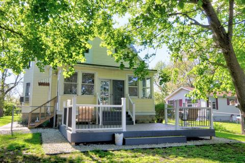 165 S 5th St, Sheldon, IL 60966 photo 4