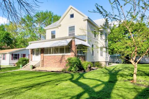 165 S 5th St, Sheldon, IL 60966 photo 1