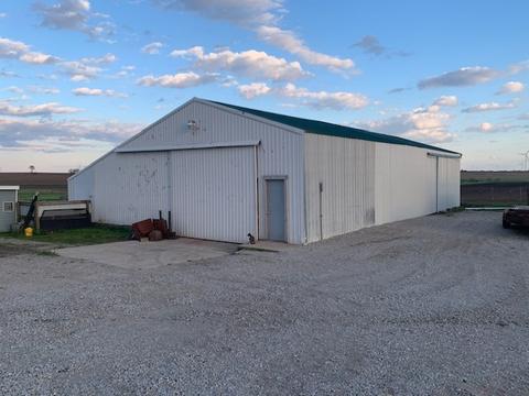 1104 Bantam Rd, Maroa, IL 61756 photo 3