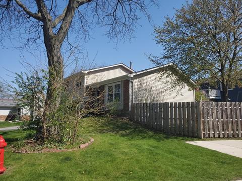4425 Westbridge Ct, Hoffman Estates, IL 60192 photo 2