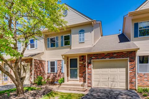911 Perry Dr, Algonquin, IL 60102 photo 1