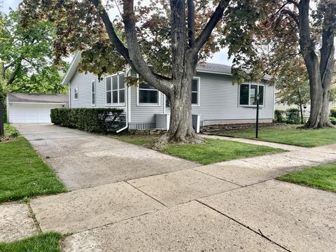 359 N Worth Ave, Elgin, IL 60123 photo 2