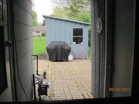 357 E Union St, Seneca, IL 61360 photo 6