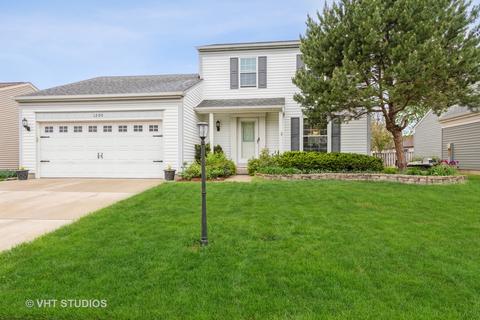 1290 S Paddock Dr, Wheeling, IL 60090 photo 1
