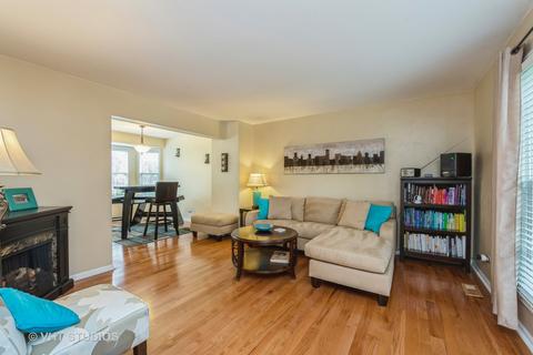 1290 S Paddock Dr, Wheeling, IL 60090 photo 2