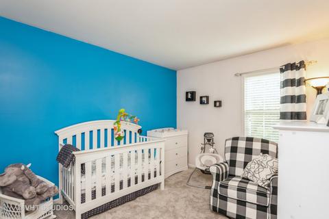 1290 S Paddock Dr, Wheeling, IL 60090 photo 9