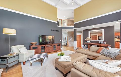 11 N600 Hunter Trl, Elgin, IL 60124 photo 15