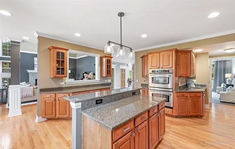 11 N600 Hunter Trl, Elgin, IL 60124 photo 11