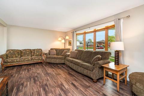 2285 185th Pl, Lansing, IL 60438 photo 5