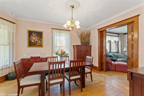 500 Barrett St, Elgin, IL 60120 photo 4