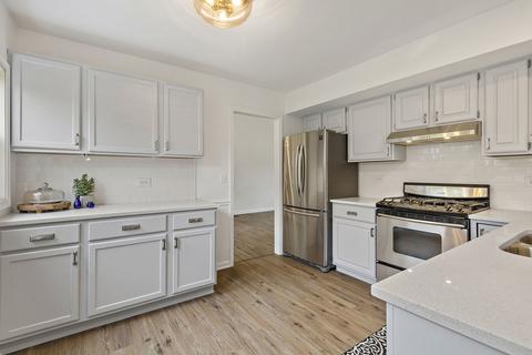 310 Cornell Ln, Algonquin, IL 60102 photo 13