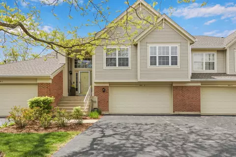 454 Mayflower Ln #2, Bartlett, IL 60103 photo 1