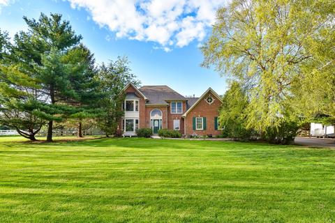 32 W796 Army Trail Rd, Wayne, IL 60184 photo 1