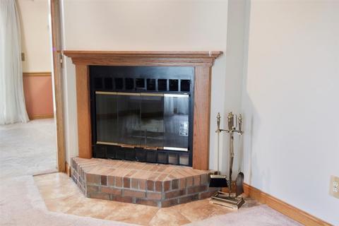 102 W Lincoln St, Normal, IL 61761 photo 17