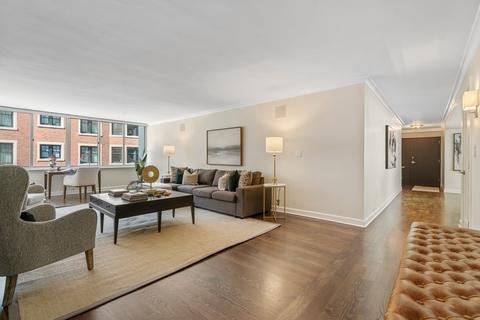 1 E Schiller St #3D, Chicago, IL 60610 photo 4