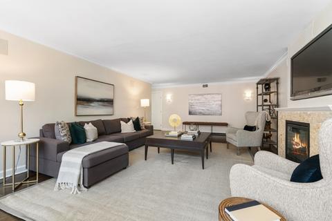1 E Schiller St #3D, Chicago, IL 60610 photo 7