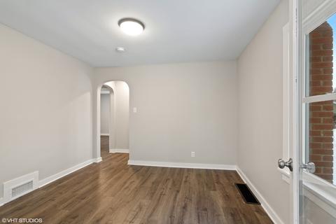 145 E 2nd St, Oglesby, IL 61348 photo 4