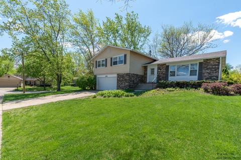 380 Grandview Ct, Algonquin, IL 60102 photo 1