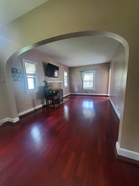 318 Orange St, Elgin, IL 60123 photo 9