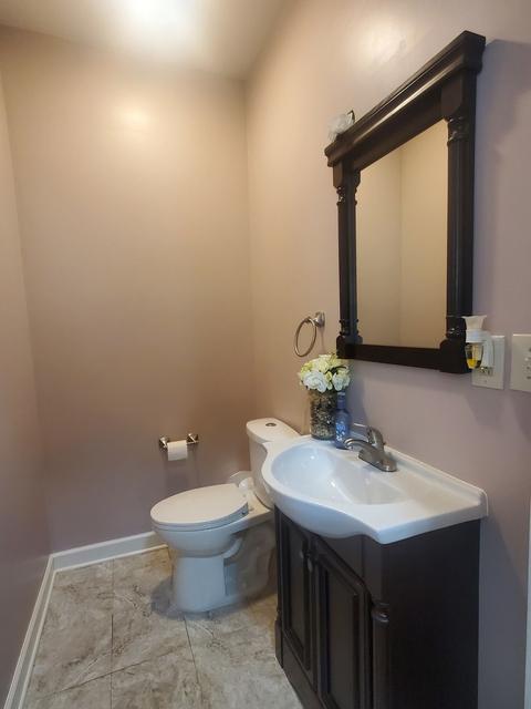 318 Orange St, Elgin, IL 60123 photo 17