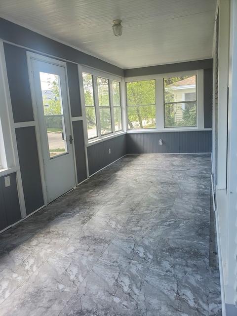 318 Orange St, Elgin, IL 60123 photo 5