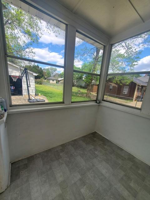 318 Orange St, Elgin, IL 60123 photo 20