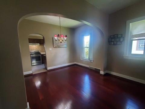 318 Orange St, Elgin, IL 60123 photo 8