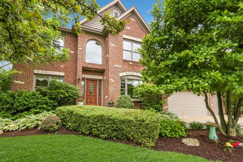 2241 Red Maple Ln, Aurora, IL 60502 photo 3