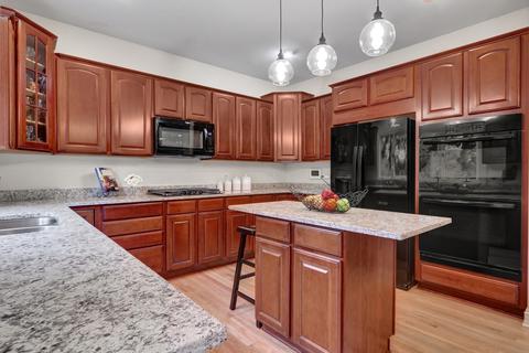2241 Red Maple Ln, Aurora, IL 60502 photo 26