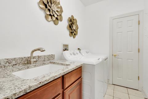 2241 Red Maple Ln, Aurora, IL 60502 photo 32