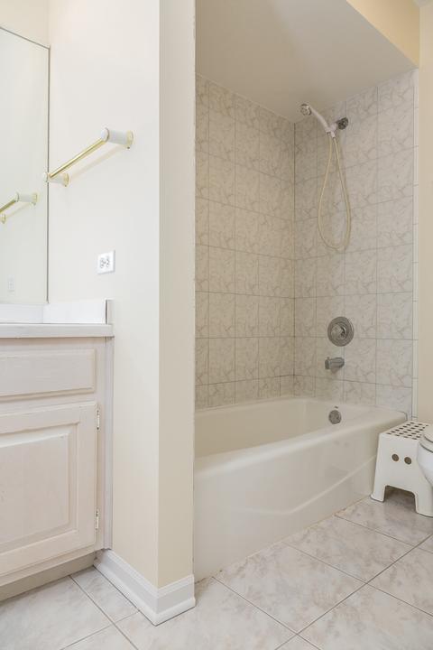 228 Lido Trl, Bartlett, IL 60103 photo 17