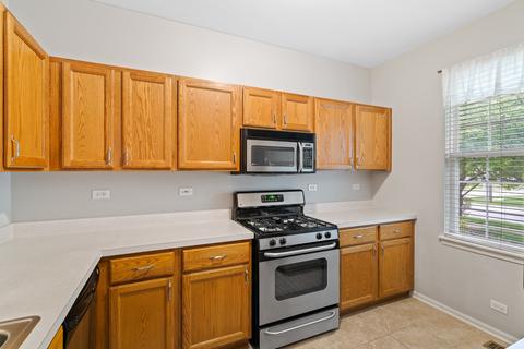 84 N Mill Rd, Addison, IL 60101 photo 6