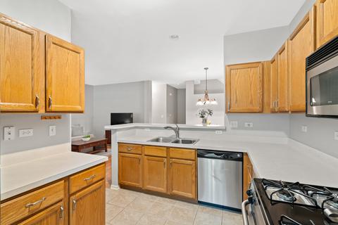84 N Mill Rd, Addison, IL 60101 photo 7