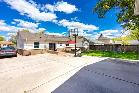 45 Chandler Ln, Hoffman Estates, IL 60169 photo 27