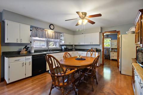 17543 Bernadine St, Lansing, IL 60438 photo 3