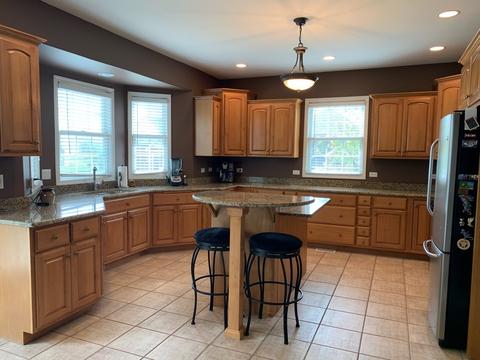 1002 Catherine Gln Dr, Minooka, IL 60447 photo 8
