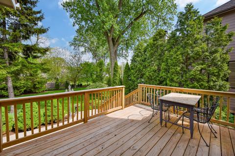 105 Travers Ave, Wheaton, IL 60187 photo 30